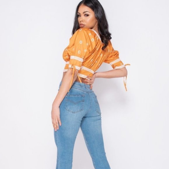 Orange Daisy Floral Print Lace Trim Short Sleeve Crop Top - Picture 7 of 10